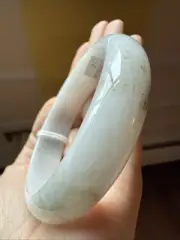 纯天然翡翠A货 61 mm Grade A Burmese Myanmar Jadeite Bangle 寬，水潤， 完美