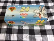 Jeff Gordon #24 DuPont Looney Tunes Rematch 1:24 Stock Car 2002 Monte Carlo Bank