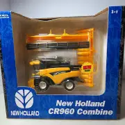 Ertl New Holland CR960 Combine 1/64 NH-13595-B