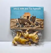 Vintage Arco Noah’s Ark Animals Lions Lioness NOS in Original Packaging