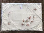 NEW OLD STOCK 8pc Set Tablecloth Placemats Napkins Embroidery Butterflies Floral