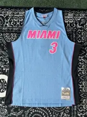 Mitchell & Ness Dwyane Wade Miami Heat Sky Blue/Pink Swingman Jersey - Size XL