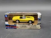 New In Box 1967 Corvette Convertible City Cruiser Collection 1:43 Scale Diecast
