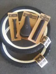 Haro (Premium) tires,pivotal seat and post and handlebar pad