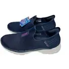 NIB Skechers Women's Hands Free Slip-ins Go Walk 6-Fabulous Sneaker Navy Size 7