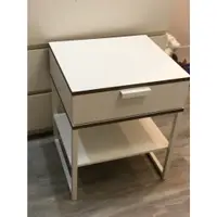 在飛比找蝦皮購物優惠-[ IKEA絕版品］ IKEA正品 TRYSIL 床邊桌 床