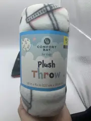 Kids Plush Throw Blanket 50”x40” Comfort Bay Soft Drink Print Design NWT ZE