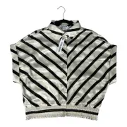 Women's New Steve Madden Regular Size M Top Front Button and Collard Neck