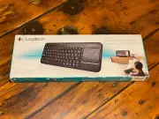 BRAND NEW Logitech K400 Wireless Touch Keyboard w/Built-In Multi-Touch Touchpad