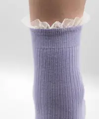 在飛比找誠品線上優惠-Atelier St Eustache 淺紫色粉荷葉邊中筒襪