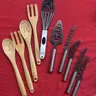 Old Home Kitchen 5pc Server Set, Duel Wooden Salad Set And spatula