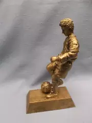 gold male SOCCER dribbler statue award trophy resin PDU 50401-G