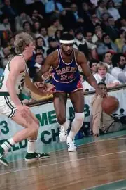 Larry Bird Boston Celtics defends against Gar Heard Phoenix Suns d- Old Photo