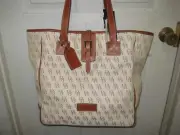 DOONEY & BOURKE LARGE TOTE NWT