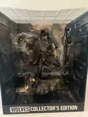Tom Clancy’s Ghost Recon Breakpoint Collector Statue-with Steelbook Case W/game