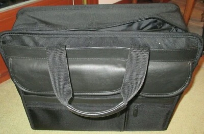 Targus Notebook Laptop Top Load Briefcase fits 14" or smaller Model LN 10A NEW
