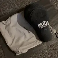 在飛比找蝦皮購物優惠-Balenciaga "Cities Paris Cap"