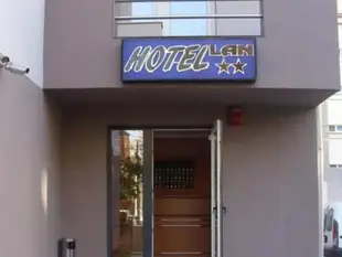 Hostel Lan