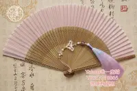 在飛比找Yahoo!奇摩拍賣優惠-扇子墨雨閣新品「阮蕓」原創古風粉色鏤空折扇子漸變流蘇扇墜七夕