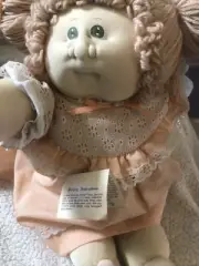 Vintage 1978, 1982 Cabbage Patch kids doll Peach Double Signed Signature~Nice