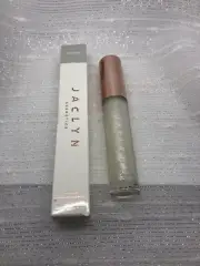 Jaclyn Cosmetics - Love To Pout Lip Gloss - "FEARLESS" - Full Size - New In Box