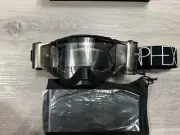 2 Snow goggles One Roll Off Set