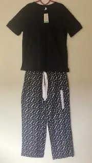 Size ( 14 - 16 ) pyjama set / PJ’s - 100% Cotton t-shirt & Flannelette pants NWT