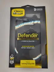 OtterBox Defender Series Screenless Rugged Case With Holster Samsung Galaxy S10e