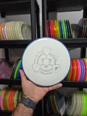 Axiom Discs Neutron Paradox 177g #2 Disc Golf Midrange Mvp