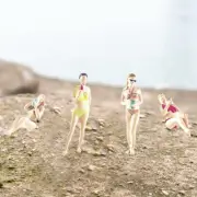 4Pcs 1:64 Scale Figures with Bikini People Figure Layout Diorama Scenery Resin