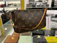 在飛比找Yahoo!奇摩拍賣優惠-㊣東區正精品㊣LV LOUIS VUITTON  M5198