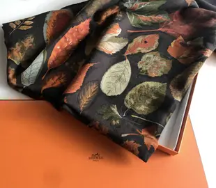 Hermes 附盒 140x140公分 披肩 圍巾