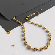Interlock Anchor Chain Necklace in Gold