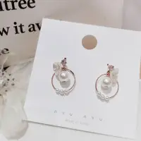 在飛比找momo購物網優惠-【BBHONEY】韓國製 珍珠小花圈圈耳環(韓國東大門飾品)