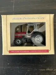 Massey Ferguson 3140 Die Cast Toy New In Box