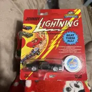 JOHNNY LIGHTNING THE CHALLENGERS CUSTOM GTO