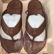 NEW OluKai Kai Po’i Mens Beach Sandals Dark Wood Size 9