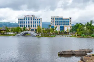 昌寧盛世金樽大酒店Grand Goblet Hotel