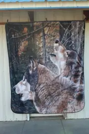 WOLF WOLVES HOWLING FOREST TREES UNITY QUEEN SIZE BLANKET
