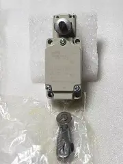 Azbil / Yamatake 1LS1-J General Purpose Compact Limit Switch, Roller Type, N£W