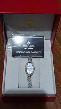 在飛比找Yahoo!奇摩拍賣優惠-Royal Crown 銀手錶