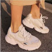 在飛比找Yahoo!奇摩拍賣優惠-【正品】Adidas Falcon 老爹鞋 彩虹 白杏 黑粉