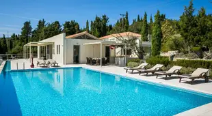 Aloni Villa - Deluxe Contemporary Villa with Private Pool & Sea Views, Fiskardo