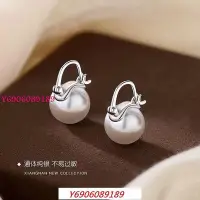 在飛比找Yahoo!奇摩拍賣優惠-JH 現貨 S999純銀珍珠耳環新款耳扣氣質小眾高級足銀耳環