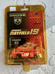 Jeremy Mayfield #19 Dodge 2002 Intrepid R/T