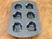 Wilson Baking Pan, Cup Cakes, Muffins, Winter Themed Pan, New