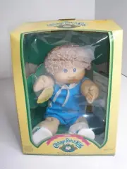 1985 Cabbage Patch Kids Girl Doll Brown Hair Blue Eyes NIB