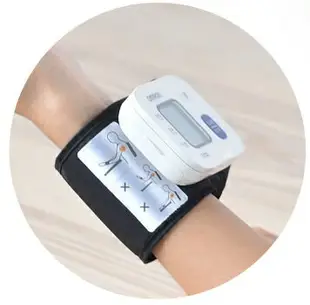 歐姆龍手腕式血壓計 HEM-6161【網路不販售，來電諮詢 0973-138588】