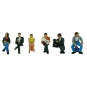 6x Station Passengers Sitting OO painted figures Bachmann 36-045