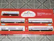 JAMES E STRATES SHOWS HO SCALE TRAIN SET (NO TRACK & POWER PACK) NEW IN SET BOX